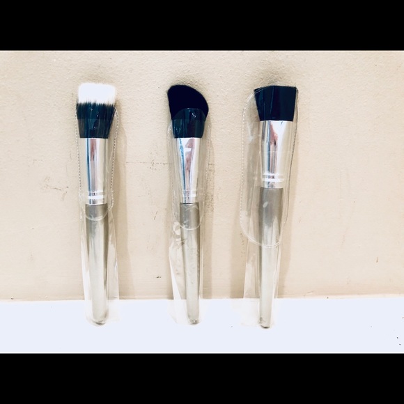 Makeup New Contour Brush Set Poshmark